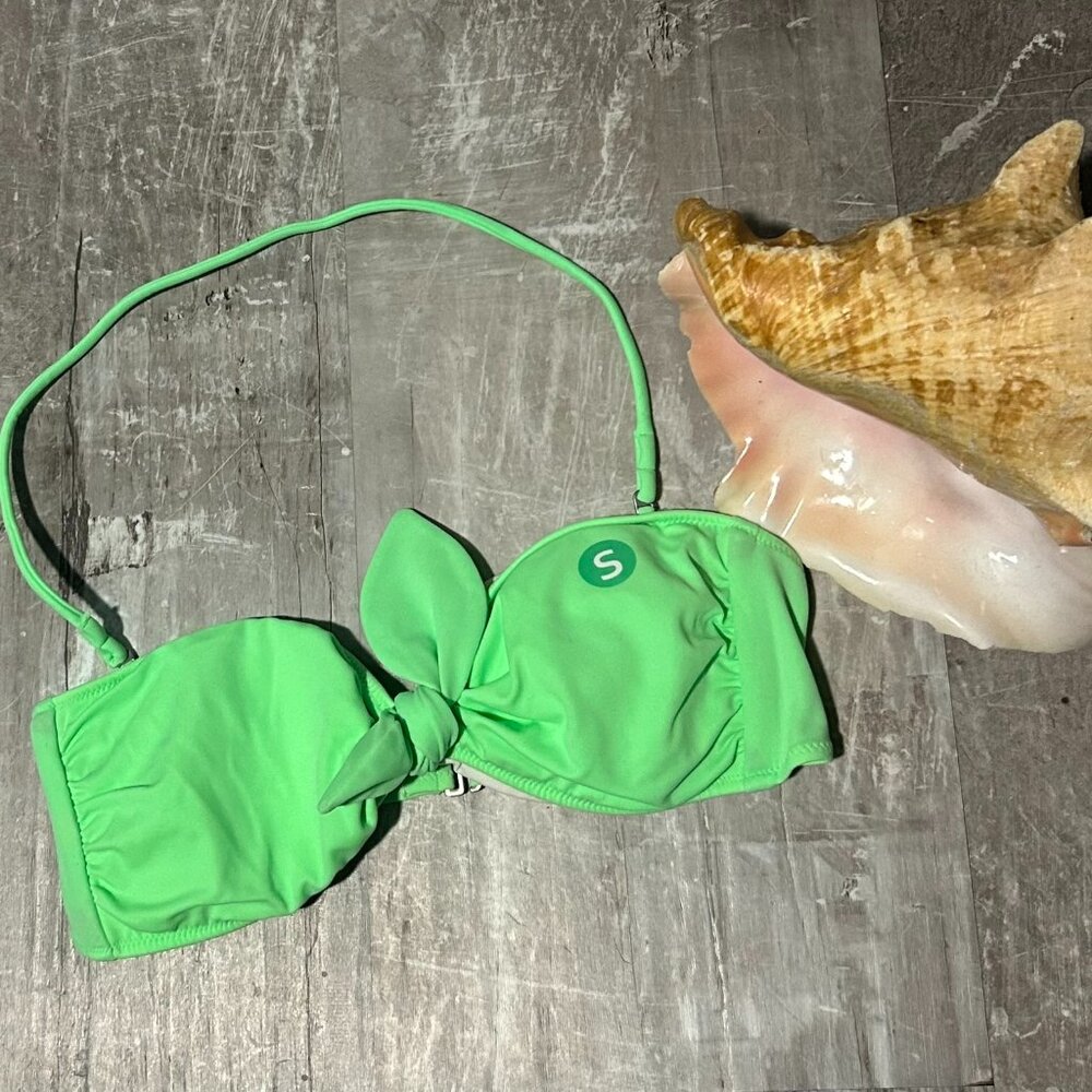 New no tags Victoria Secret Bikini Size Small